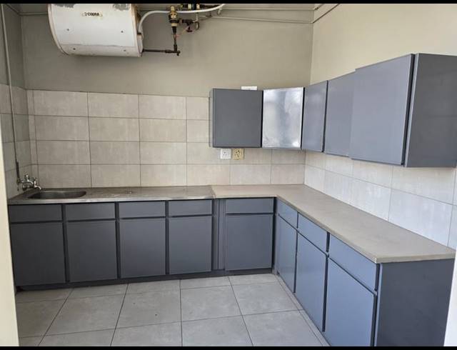 2 BEDROOM PROPERTY TO RENT IN PRETORIA WEST